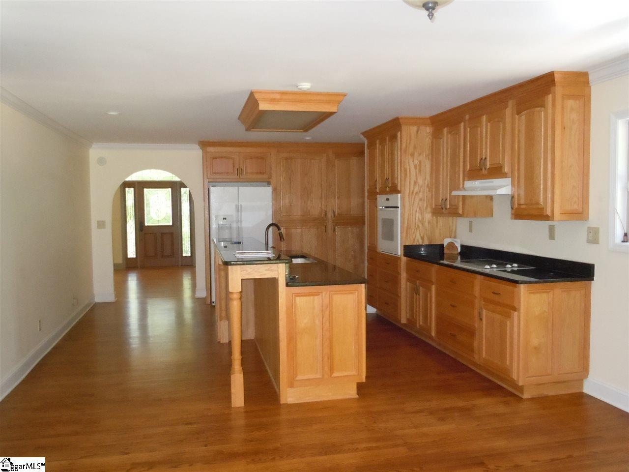 731 Dave Nix Road Seneca, SC 29678 - Photo 7 of 35 Gallery Image 7