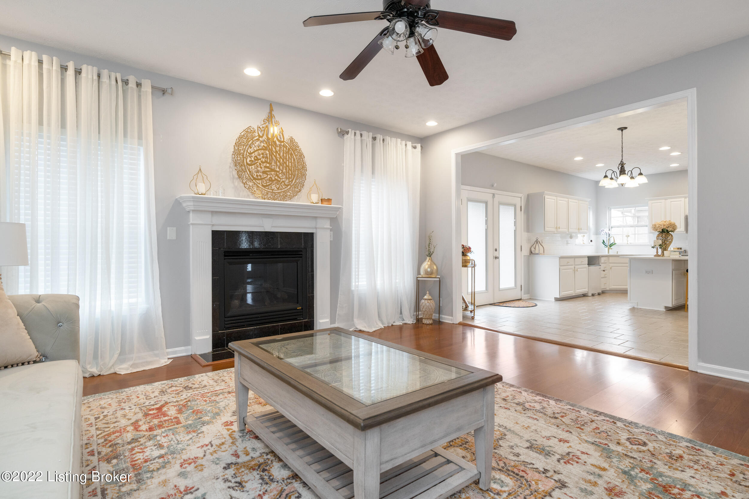 10203 Vantage Road Louisville, KY 40299 - Photo 2 of 45 10203 Vantage Road-16