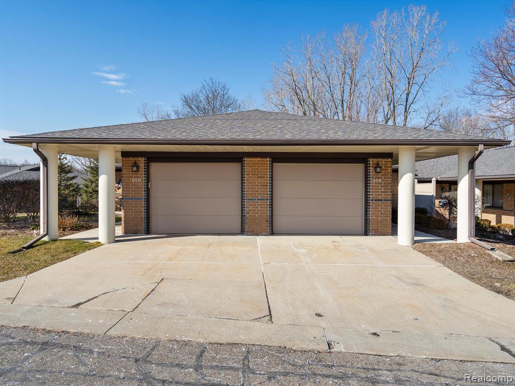 958 Wexford Way Rochester Hills, MI 48307 - Photo 3 of 23