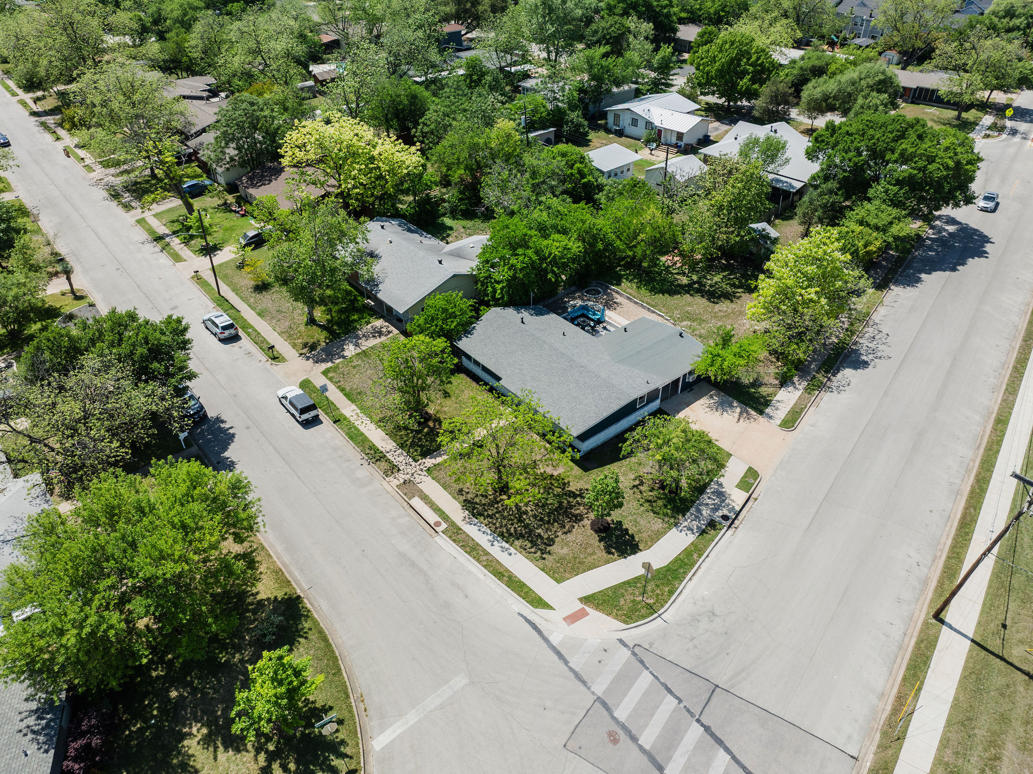 7706 Delafield Lane Austin, TX 78752 - Photo 4 of 28 Aerial perspective of suburban area