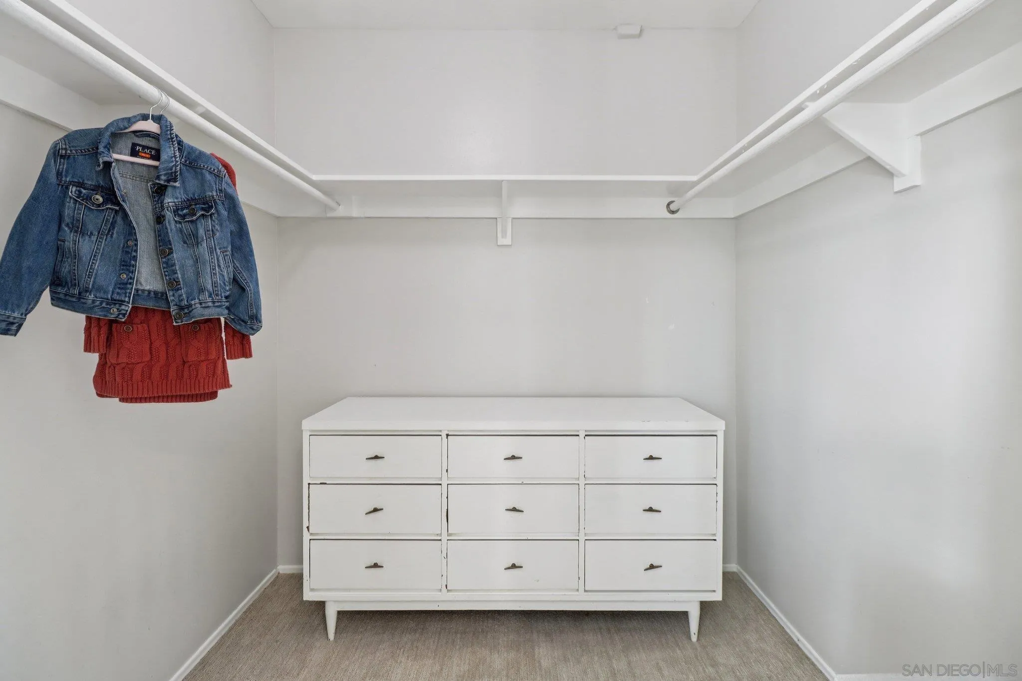 324 Countrywood Lane Encinitas, CA 92024 - Photo 13 of 42 a view of a walk in closet