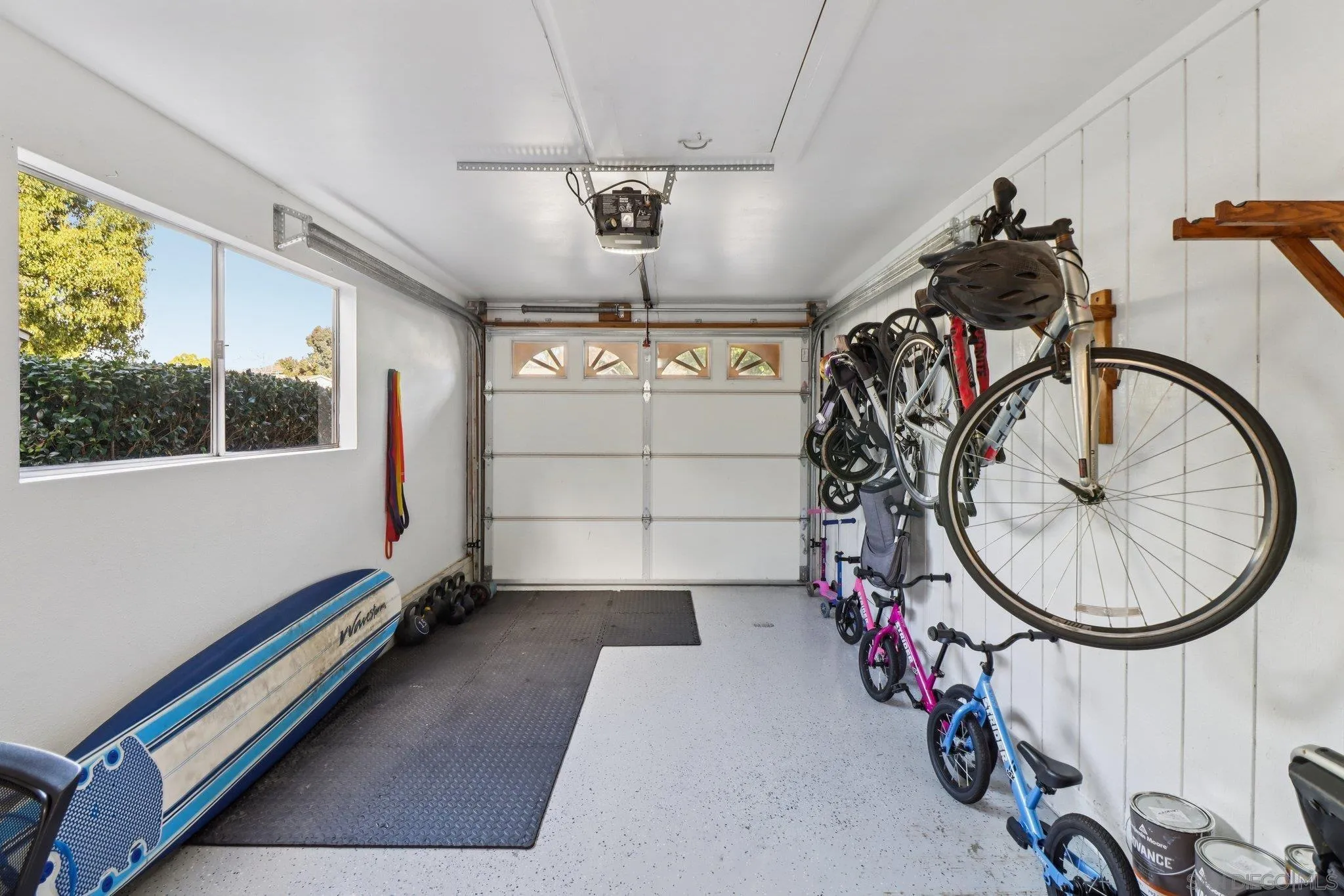 324 Countrywood Lane Encinitas, CA 92024 - Photo 22 of 42 a view of a room with gym equipment