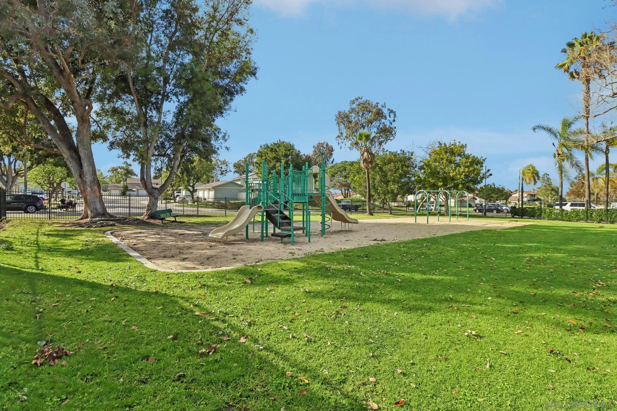 324 Countrywood Lane Encinitas, CA 92024 - Photo 37 of 42 a view of a backyard with a garden