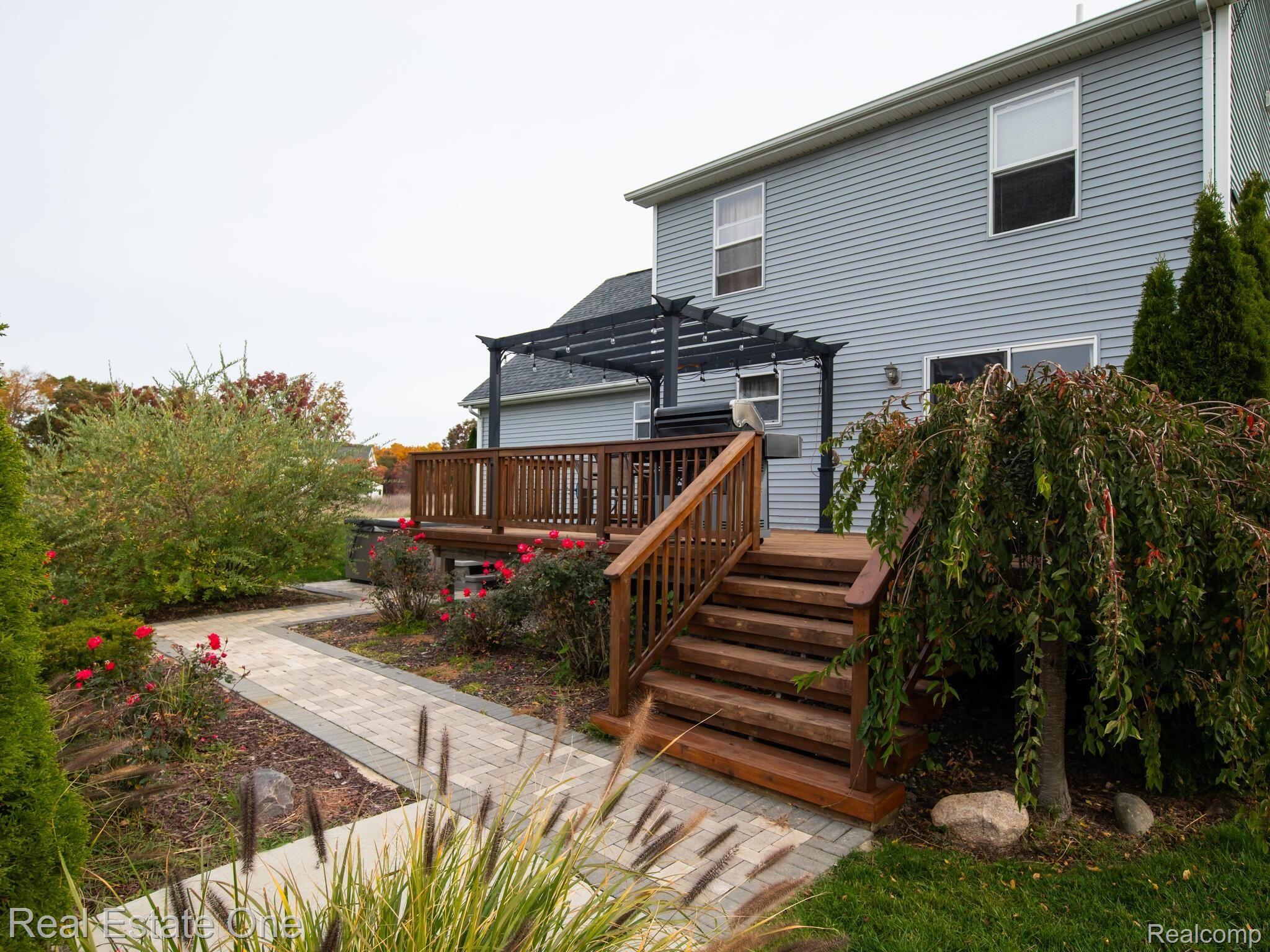 2910 Clivedon Road Howell, MI 48843 - Photo 37 of 43 37-Clivedon.jpg