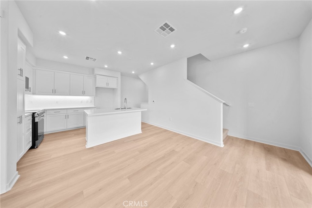 731 East Rte 66 Glendora, CA 91740 - Photo 13 of 34
