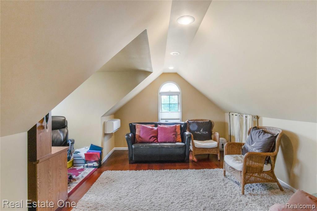 1009 Adele Court Rochester Hills, MI 48309 - Photo 27 of 41