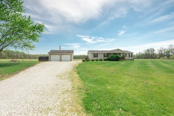 $229,900 | 8625 West Red Street, North Vernon, IN 47265