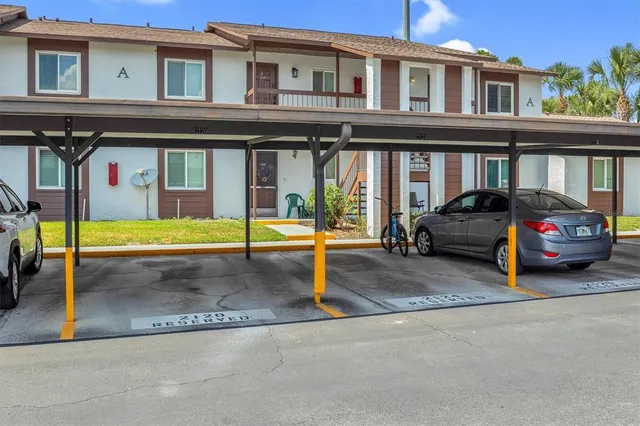 a car parked in front of a building