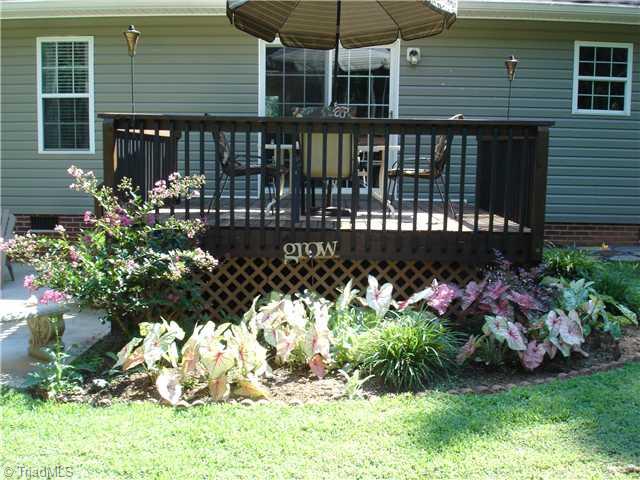 4354 Dunbar Bridge Road Asheboro, NC 27205 - Photo 14 of 16 Patio/Deck. back deck