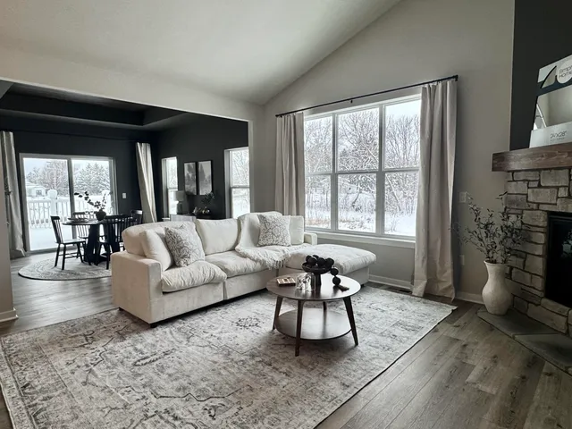 $660,000 | W255-s5377 Primrose Lane, Waukesha, WI 53189