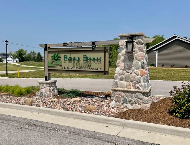 $660,000 | W255-s5377 Primrose Lane, Waukesha, WI 53189