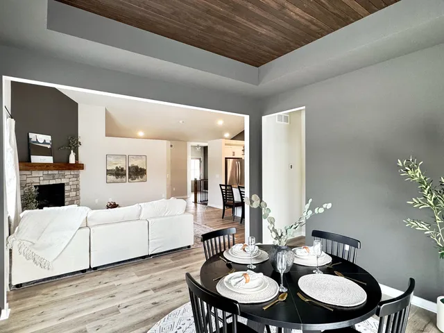 $660,000 | W255-s5377 Primrose Lane, Waukesha, WI 53189