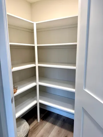 $660,000 | W255-s5377 Primrose Lane, Waukesha, WI 53189