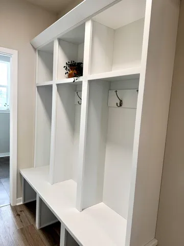 $660,000 | W255-s5377 Primrose Lane, Waukesha, WI 53189