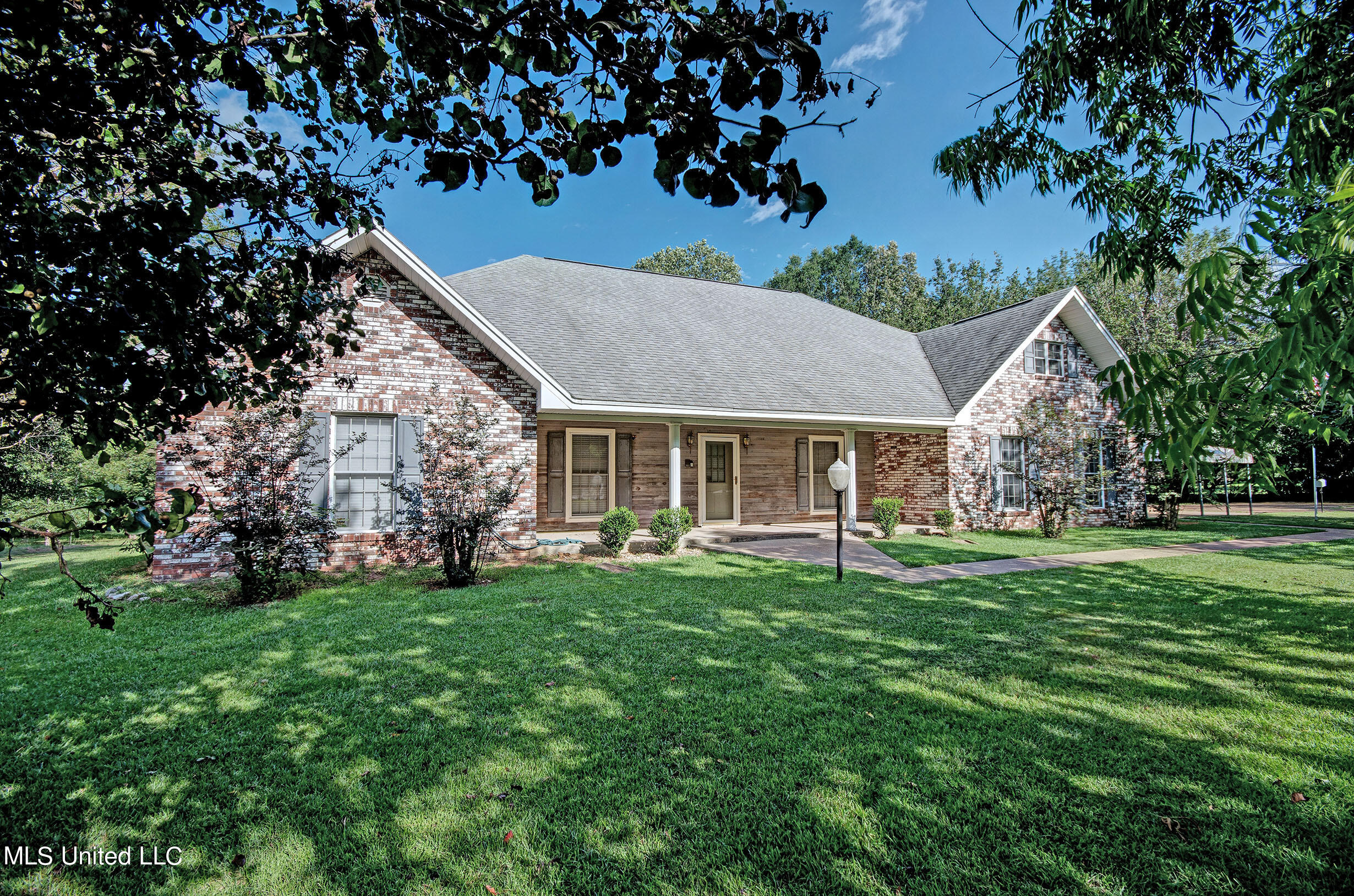 11360 Midway Road Terry, MS 39170 - Photo 1 of 37 Front
