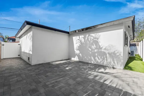 $3,550,000 | 326-28 H Avenue, Coronado, CA 92118