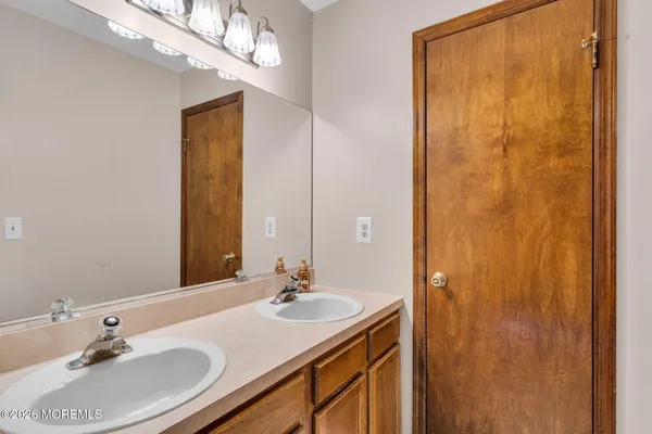 $364,000 | 515 Sandra Place, Brick, NJ 08724