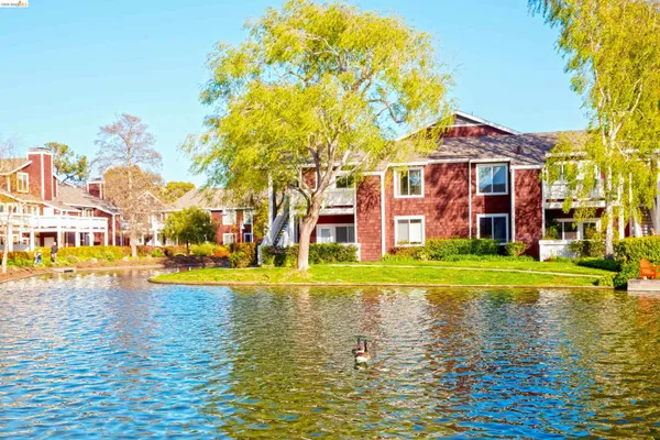 $379,000 | 79 Marina Lakes Drive, Richmond, CA 94804