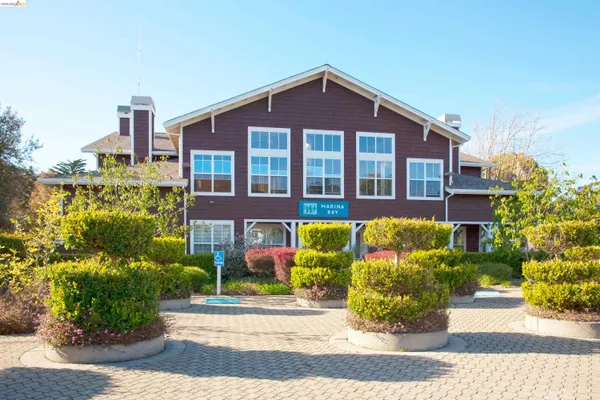 $379,000 | 79 Marina Lakes Drive, Richmond, CA 94804