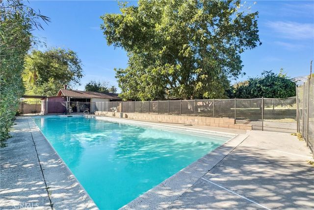 $875,000 | 524 East Arrow Highway, Upland, CA 91786