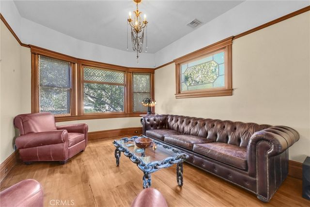 $875,000 | 524 East Arrow Highway, Upland, CA 91786