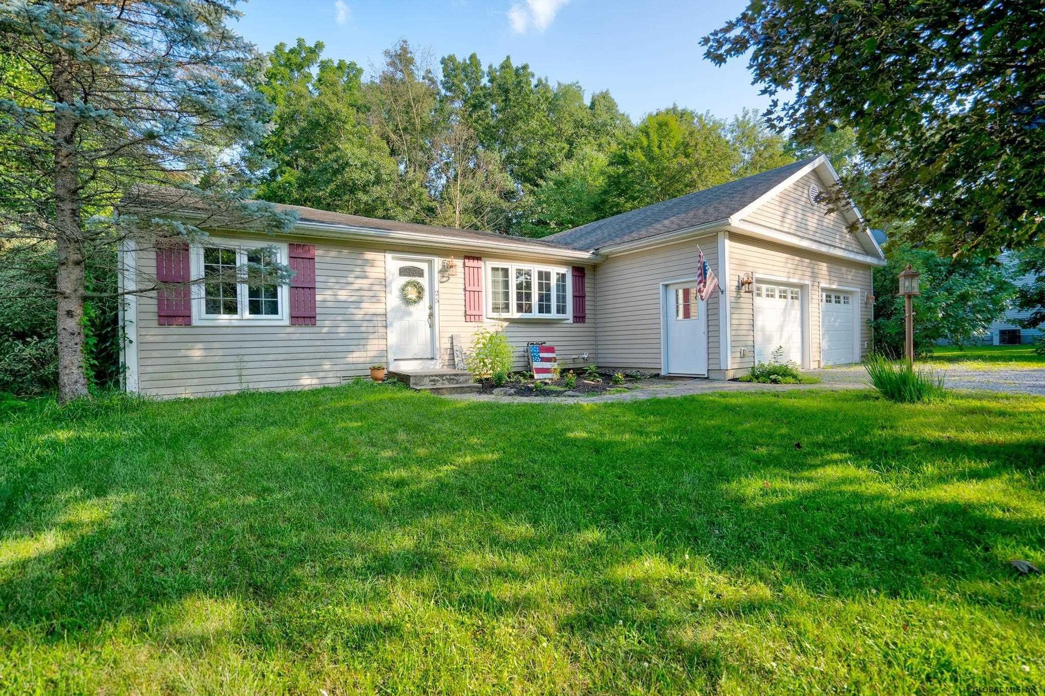 25 Jones Road Saratoga Springs, NY 12866 - Photo 3 of 71 Photo 3