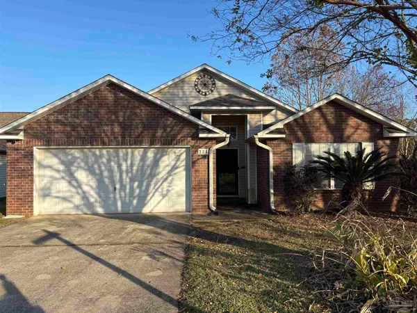 $1,950 | 724 Hanley Downs Drive, Cantonment, FL 32533