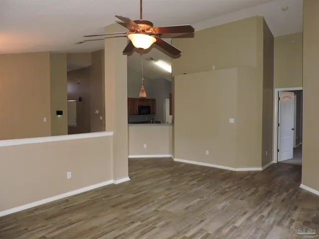 $1,950 | 724 Hanley Downs Drive, Cantonment, FL 32533