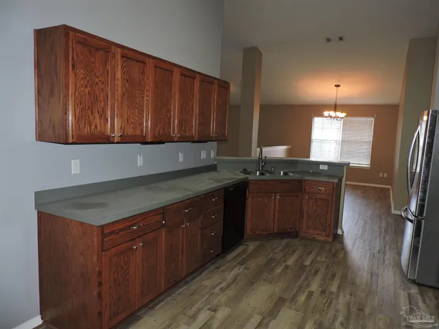 $1,950 | 724 Hanley Downs Drive, Cantonment, FL 32533