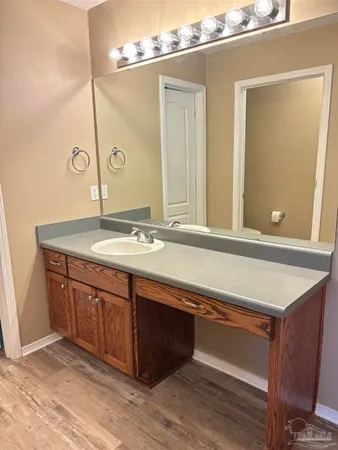 $1,950 | 724 Hanley Downs Drive, Cantonment, FL 32533