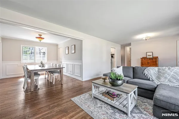 $1,129,999 | 619 Sargent Road, River Vale, NJ 07675