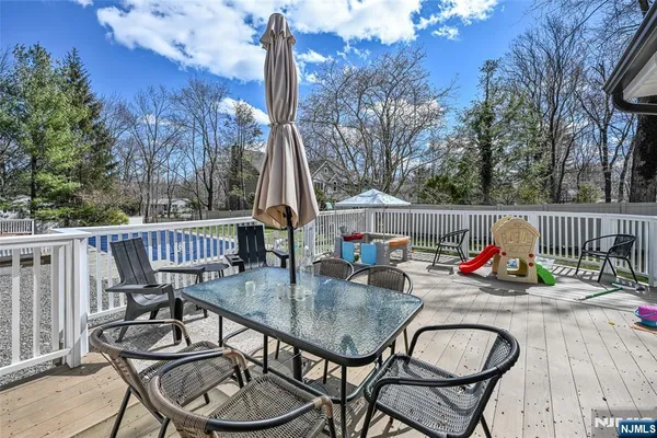 $1,129,999 | 619 Sargent Road, River Vale, NJ 07675
