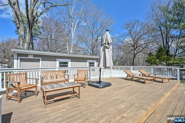 $1,129,999 | 619 Sargent Road, River Vale, NJ 07675