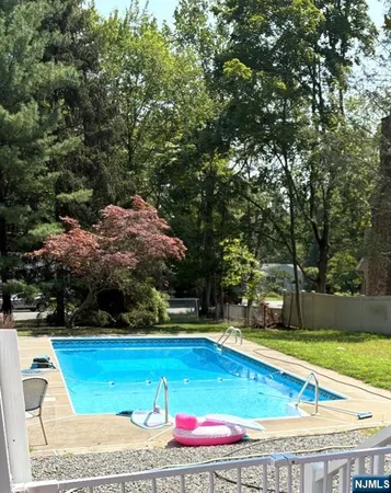 $1,129,999 | 619 Sargent Road, River Vale, NJ 07675