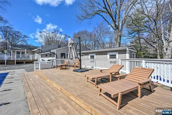 $1,129,999 | 619 Sargent Road, River Vale, NJ 07675