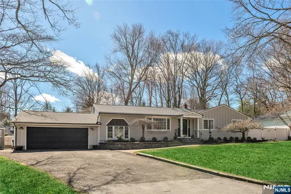 $1,129,999 | 619 Sargent Road, River Vale, NJ 07675