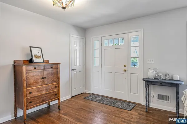 $1,129,999 | 619 Sargent Road, River Vale, NJ 07675