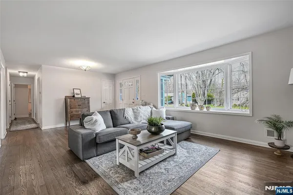 $1,129,999 | 619 Sargent Road, River Vale, NJ 07675