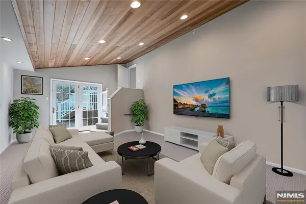 $1,129,999 | 619 Sargent Road, River Vale, NJ 07675