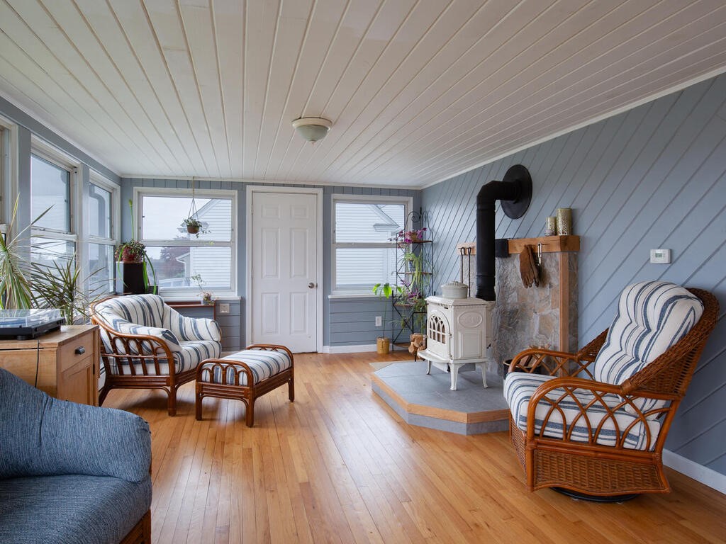 2 Thompson Avenue Westerly, RI 02891 - Photo 13 of 36 Gallery Image 13