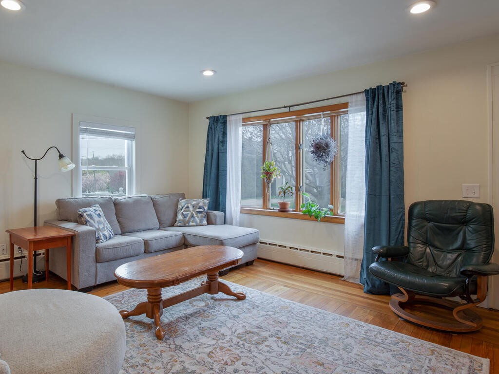 2 Thompson Avenue Westerly, RI 02891 - Photo 17 of 36 Gallery Image 17