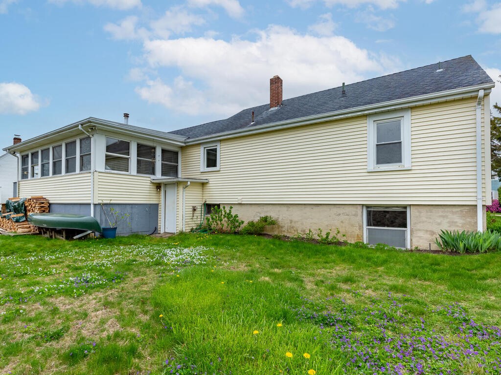 2 Thompson Avenue Westerly, RI 02891 - Photo 33 of 36 Gallery Image 33