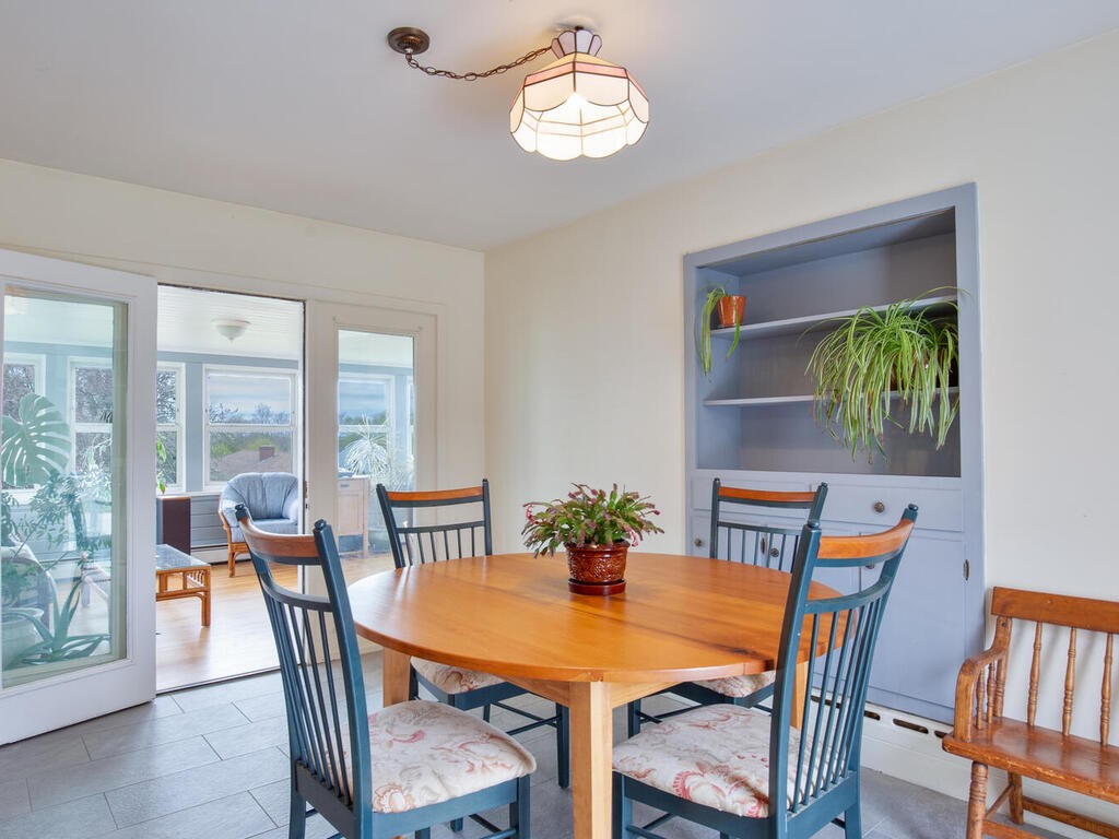 2 Thompson Avenue Westerly, RI 02891 - Photo 10 of 36 Gallery Image 10