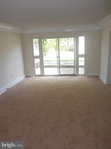 4517 Henderson Road Temple Hills, MD 20748 - Photo 21 of 23 Family Room