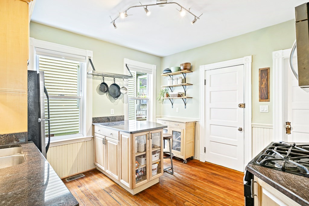 71 Marion Street, Unit 1 Somerville, MA 02143 - Photo 9 of 18