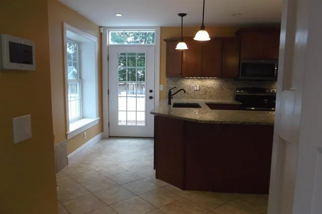 $3,200 | 52 Ferris Street, St. Albans, VT 05478