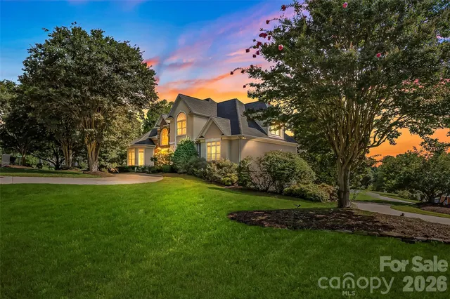 $699,000 | 308 41st Ave Place Northwest, Hickory, NC 28601