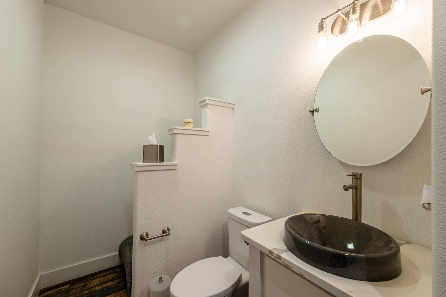 35 Primrose Lane Sheridan, WY 82801 - Photo 13 of 55 Main Half-Bath