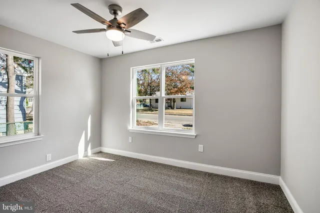 $2,300 | 104 West Park Avenue, Lindenwold, NJ 08021