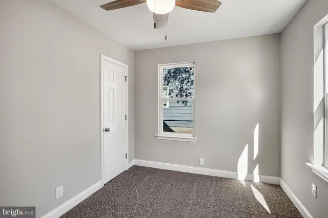 $2,300 | 104 West Park Avenue, Lindenwold, NJ 08021